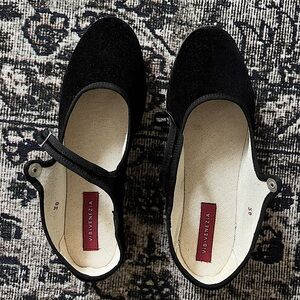 Worn once! ViBi Venezia black Mary Jane velvet ballet flat, 38